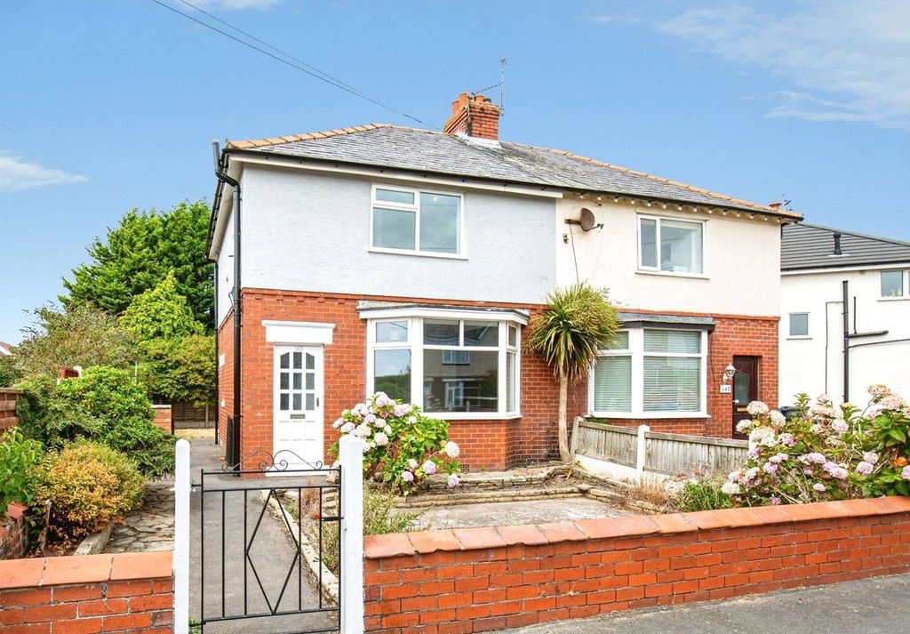 Property photo 1 of 17 Picture No. 23