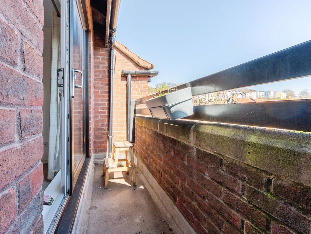 Property photo 3 of 10 Pbox-Img.Jpg