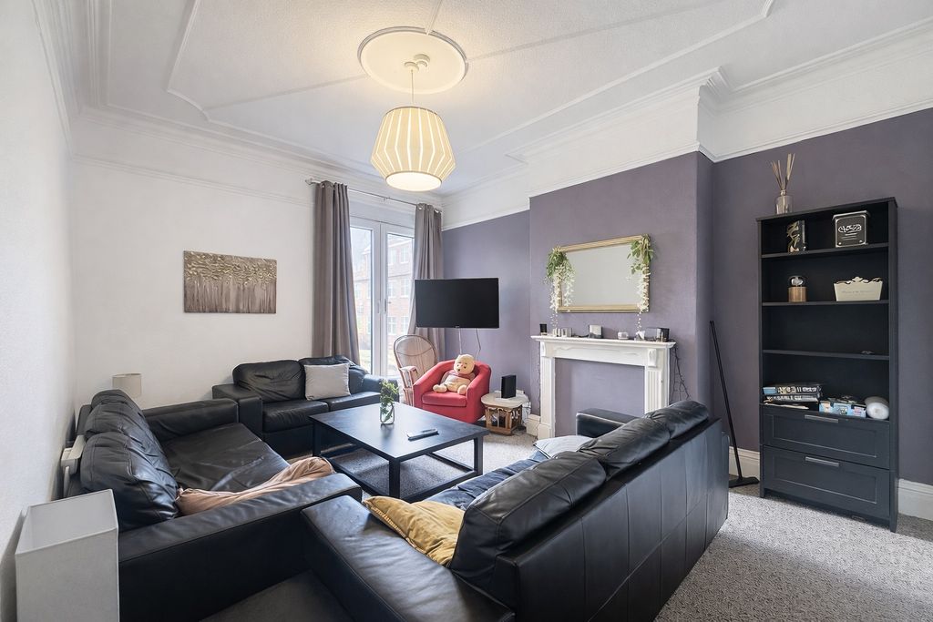 Property photo 3 of 18 5072452