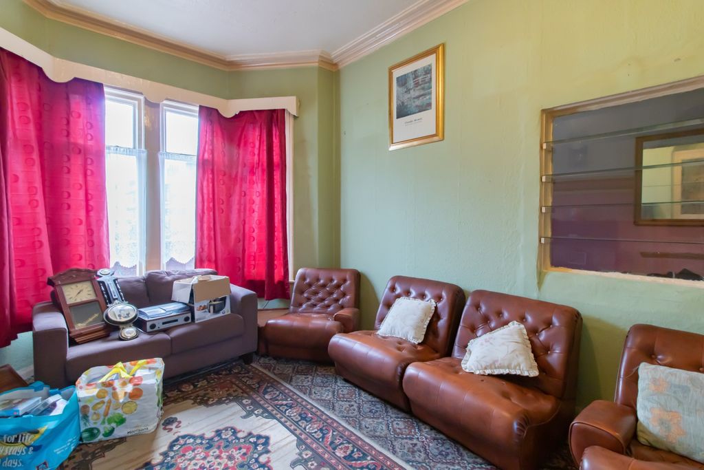 Property photo 3 of 12 Image 3