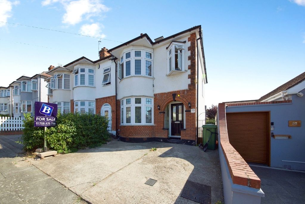 Property photo 1 of 26 Pbox-Img.Jpg