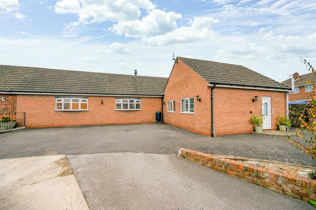 Property photo 2 of 26