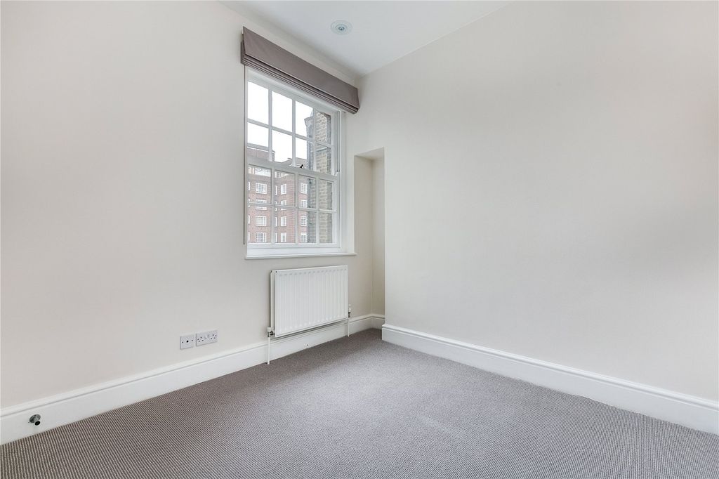 Property photo 3 of 5