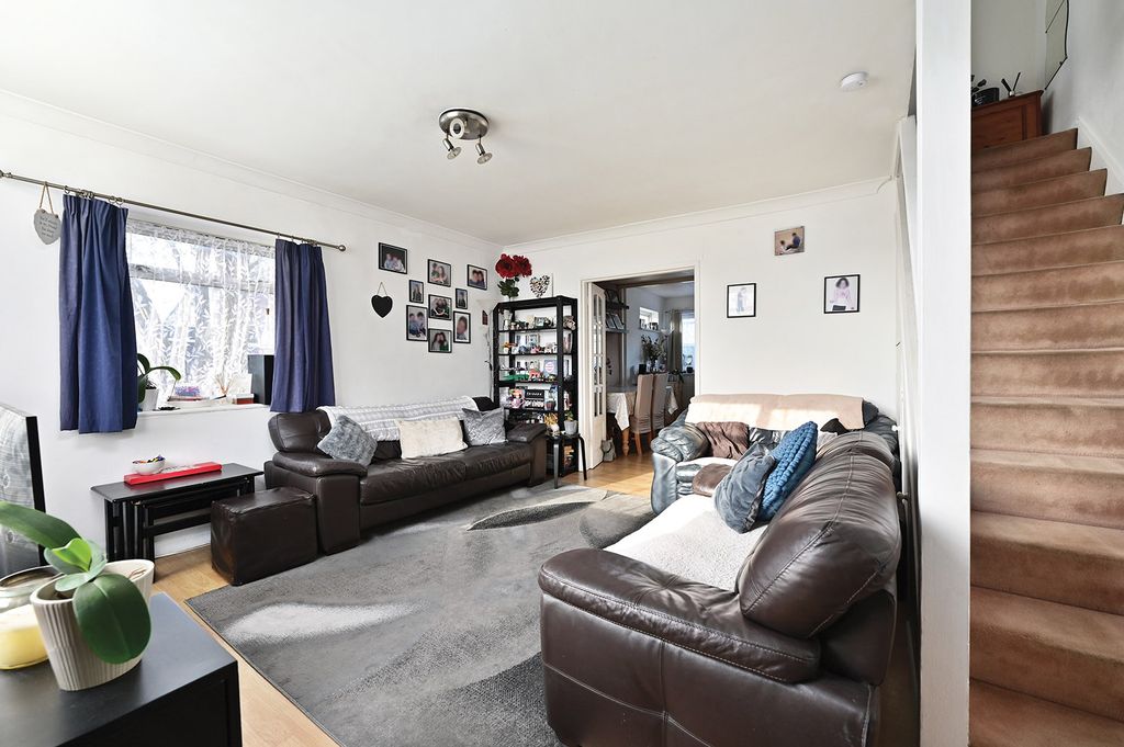 Property photo 2 of 11 58 Kingsway (7)