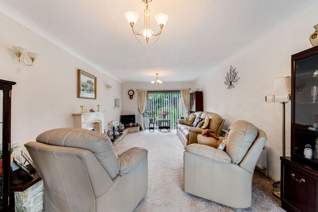 Property photo 3 of 24