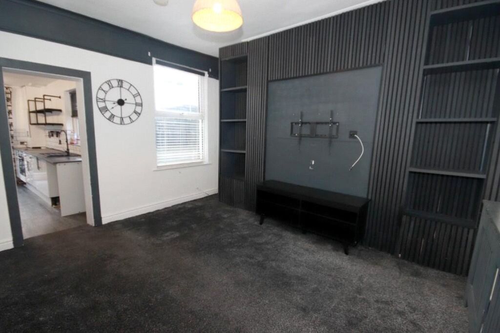 Property photo 3 of 14 Picture No. 04