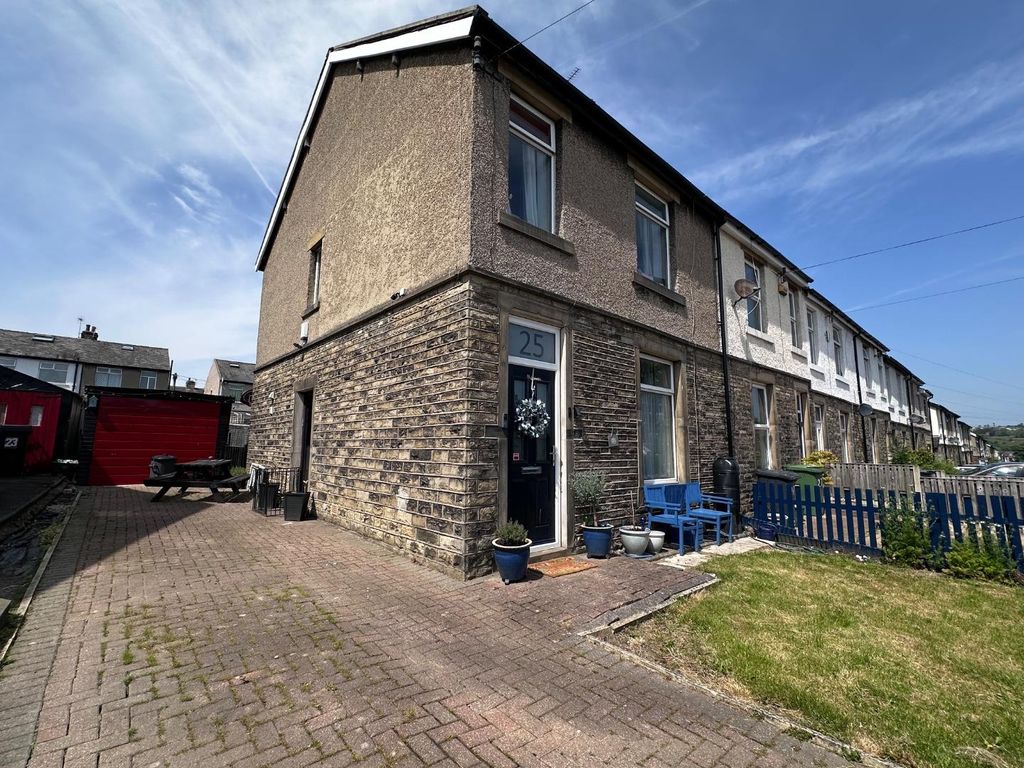 Property photo 1 of 21