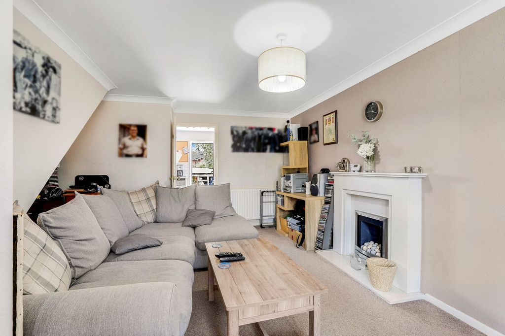 Property photo 2 of 13