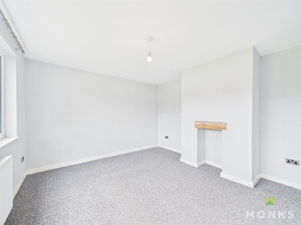 Property photo 3 of 18 Cam01520G0-Pr0415-Still002.Jpg