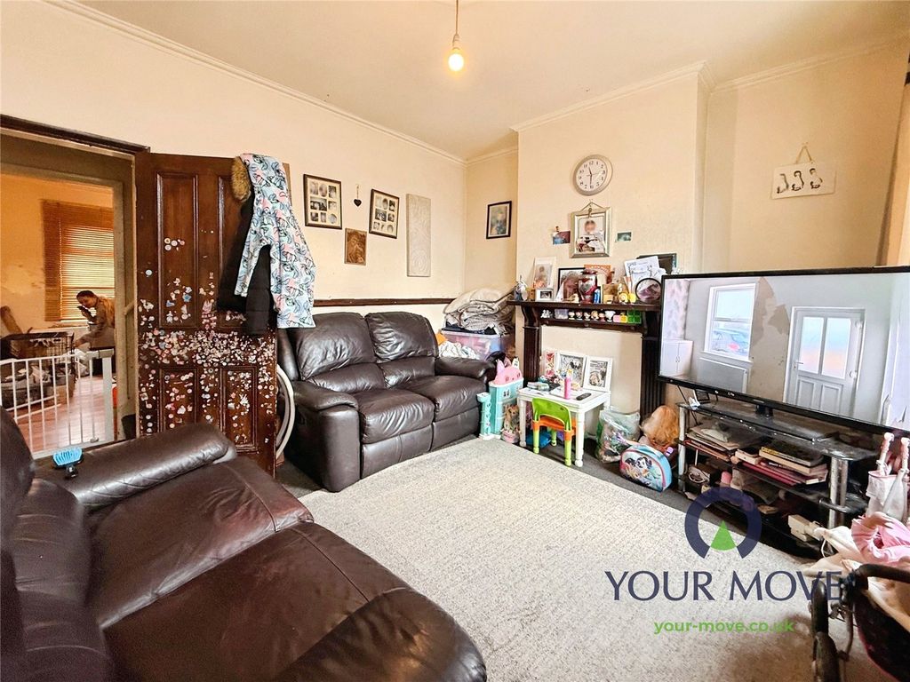 Property photo 3 of 10 Picture No. 07