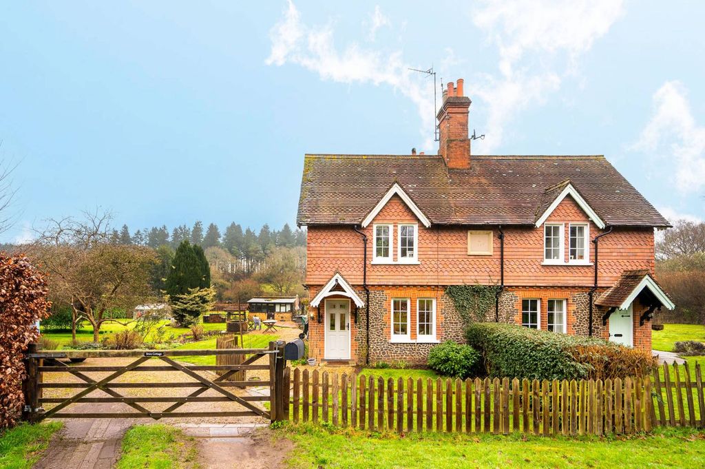 Property photo 2 of 21