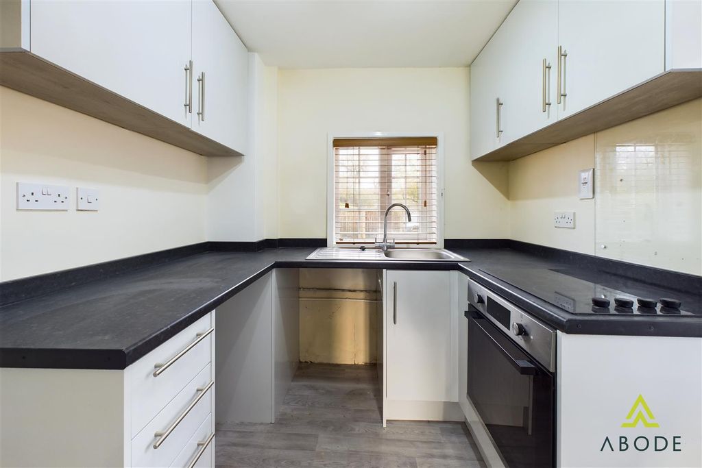 Property photo 3 of 10 Cam02544G0-Pr0210-Still005.Jpg