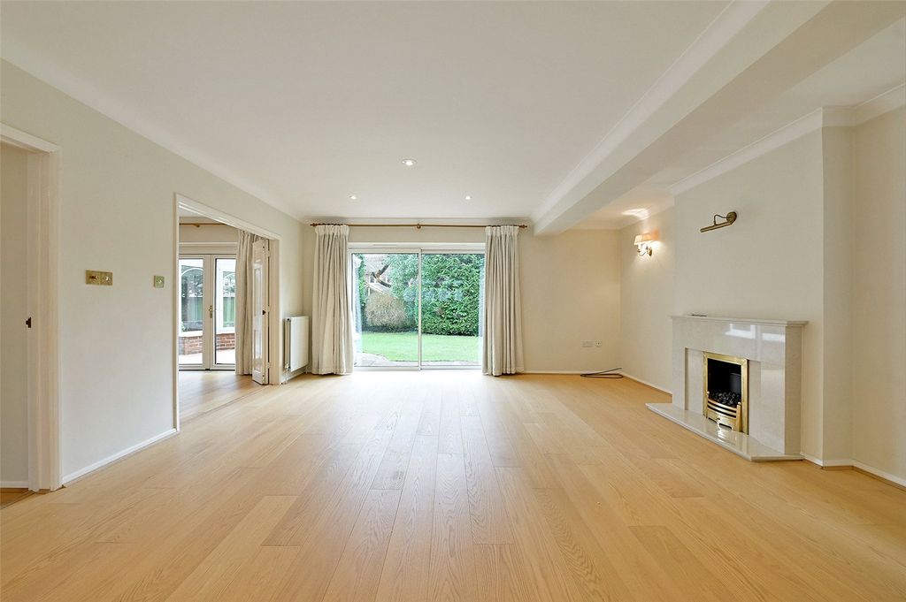 Property photo 2 of 15 Picture No. 05