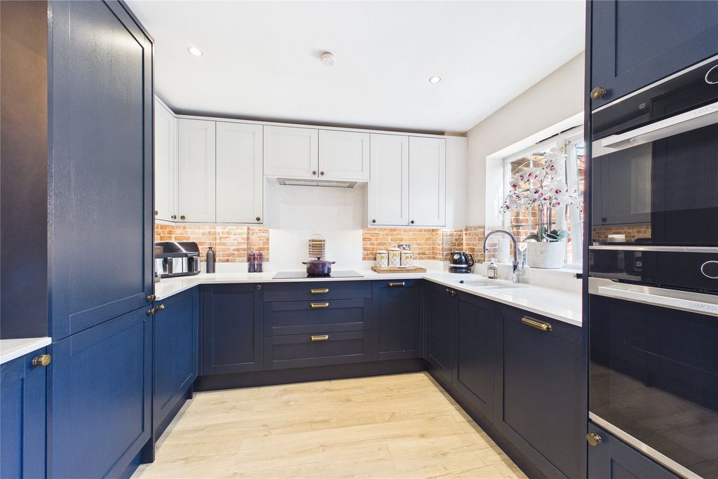 Property photo 3 of 15 Picture No. 07