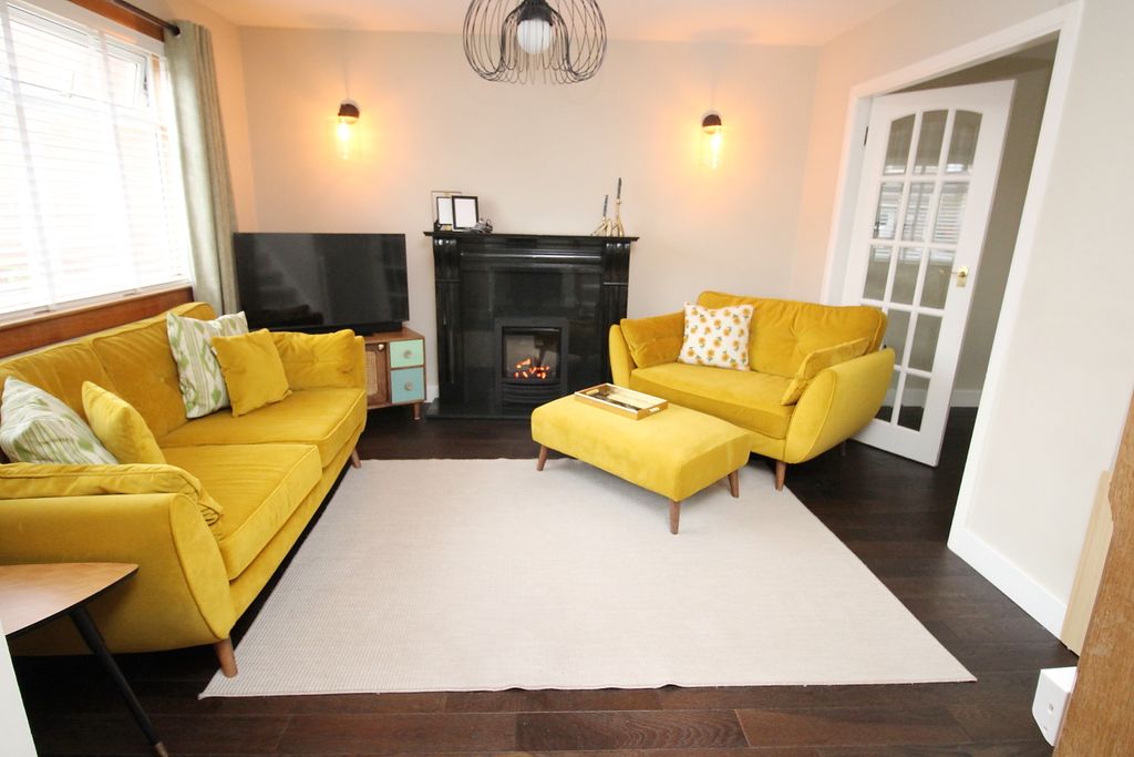 Property photo 3 of 20