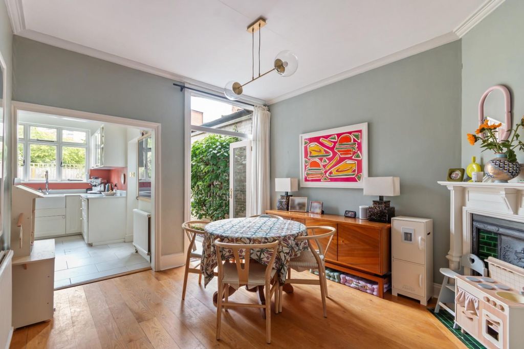 Property photo 3 of 9 79 Esmond Road Ph2.Jpg