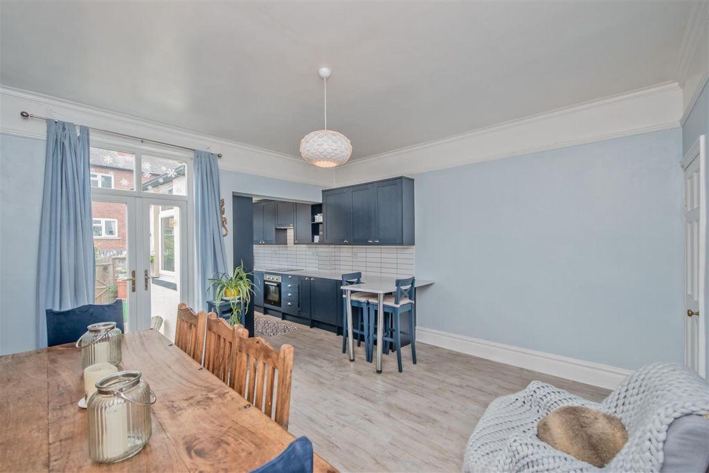 Property photo 3 of 23 Fitted Dining Kitchren: