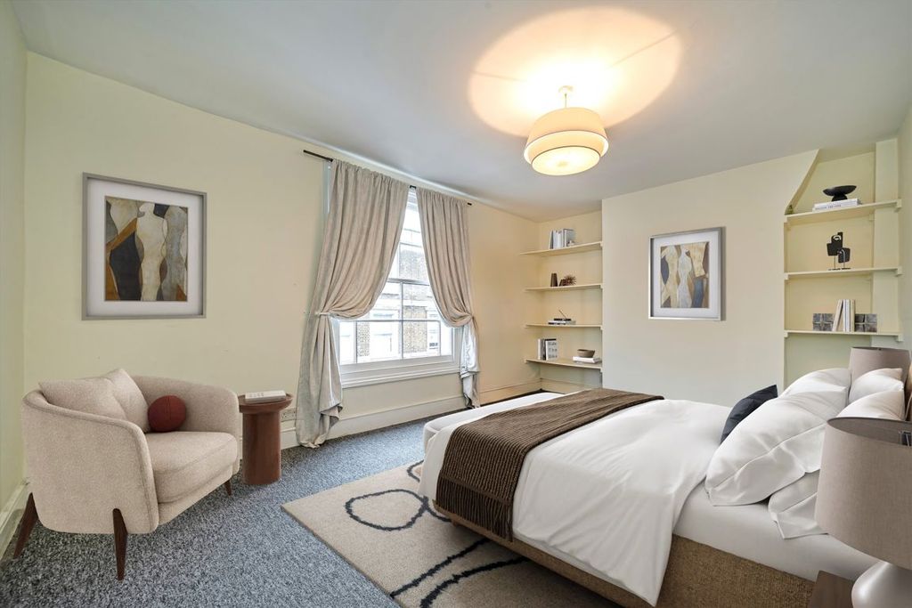 Property photo 3 of 5