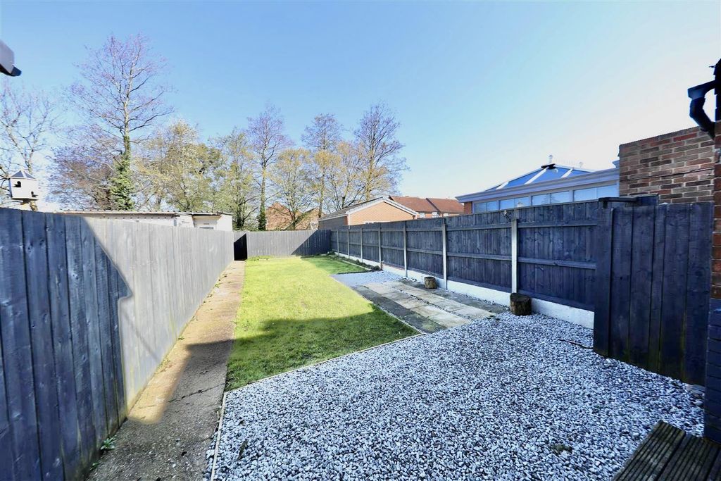 Property photo 3 of 16 Outside