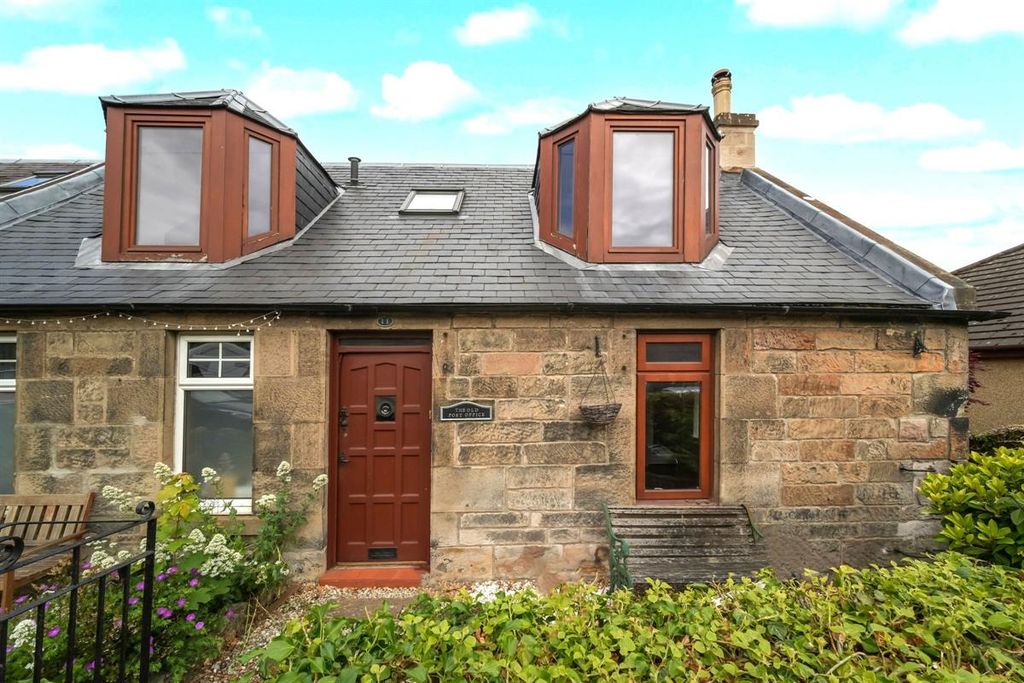 Property photo 1 of 18
