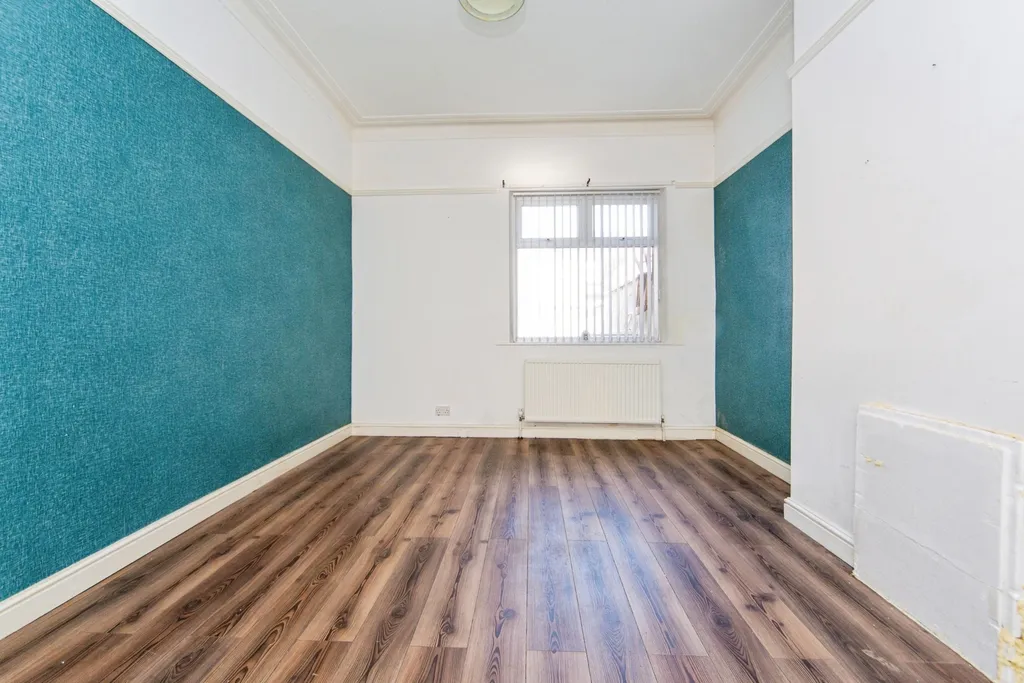 House in Sefton, Seaforth, Liverpool City Region - More