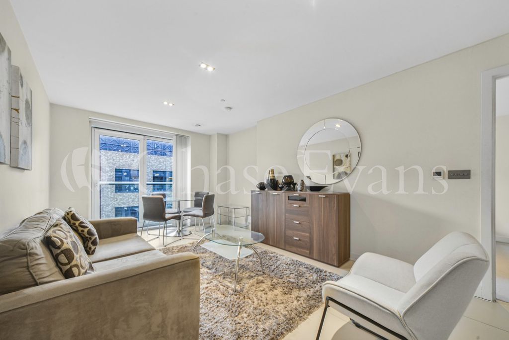 Property photo 1 of 17 Living Area