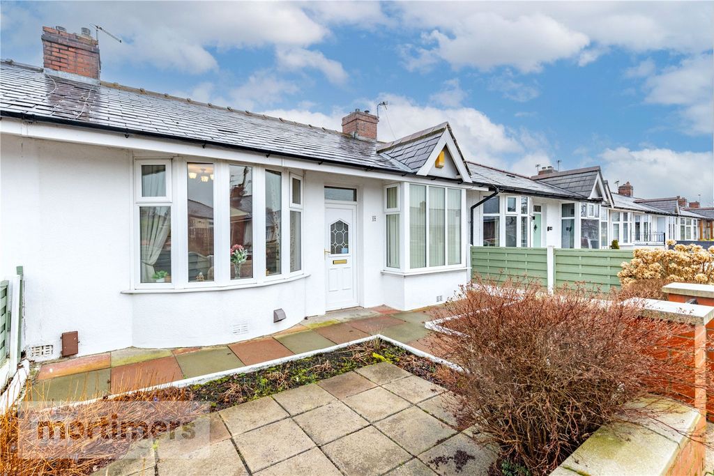 Property photo 1 of 17 Front External