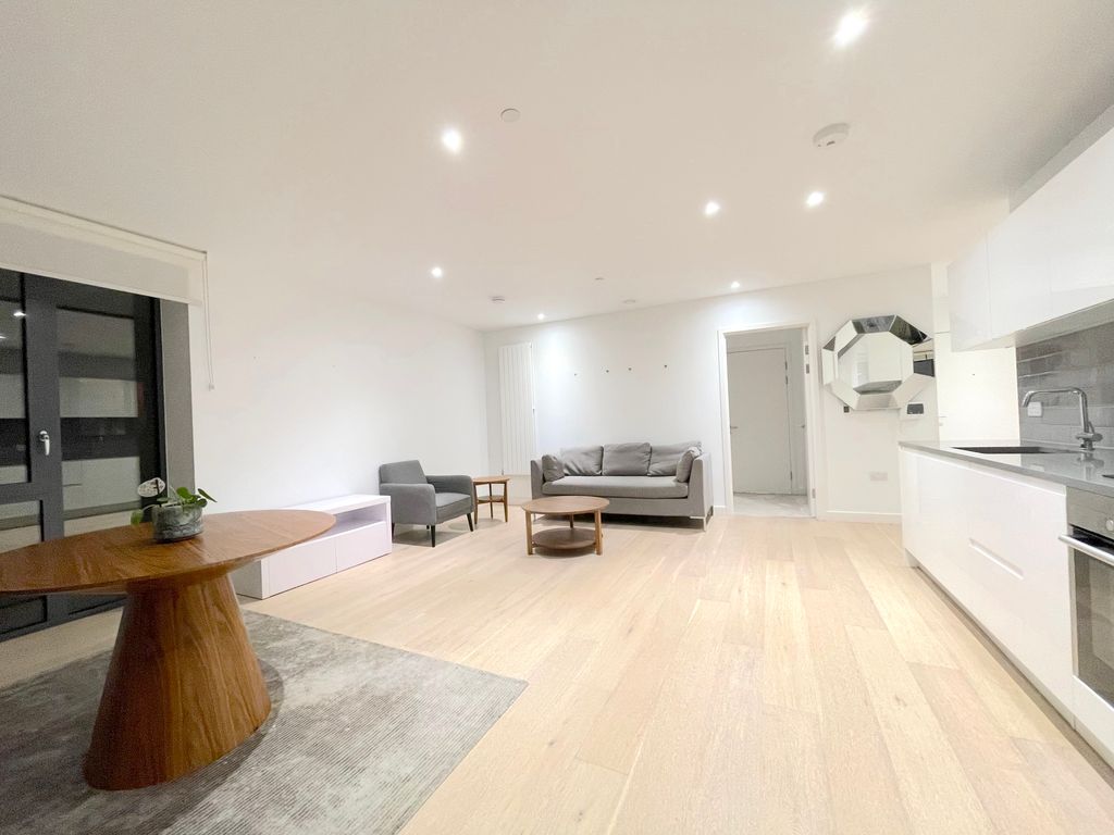 Property photo 3 of 32