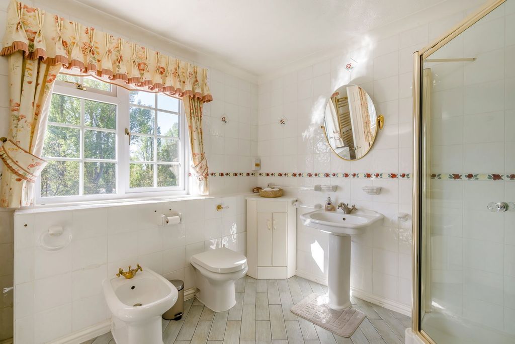 Additional image 21 of 4 bed detached house for salePotters Heights Close, Pinner HA5