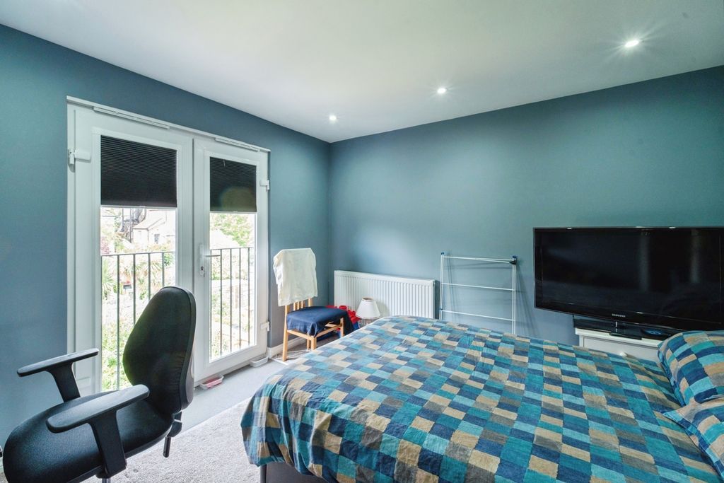Property photo 2 of 29 Pbox-Img.Jpg