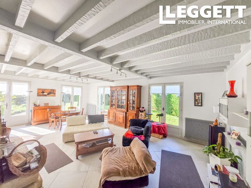 Property photo 1 of 10