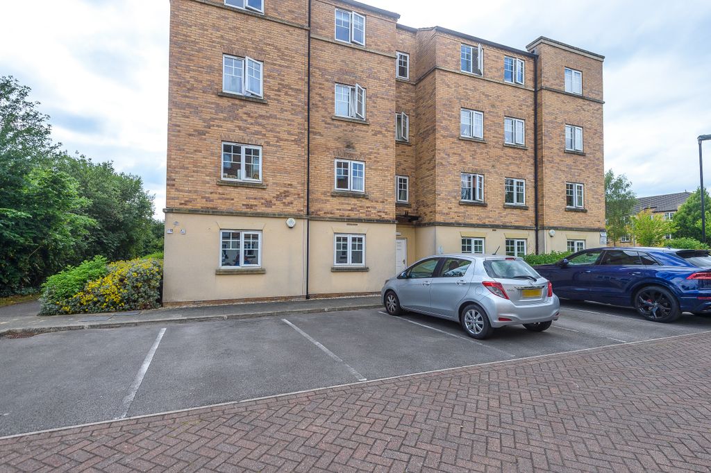 Property photo 1 of 22