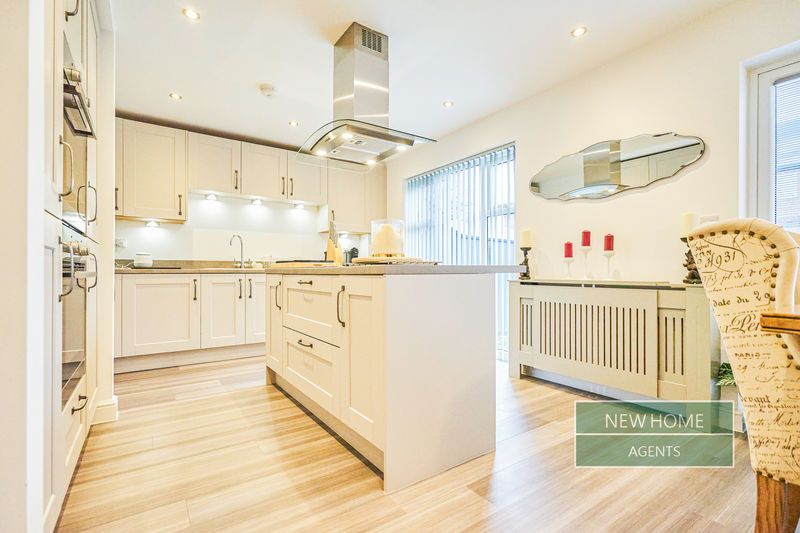 Property photo 2 of 30 Photo 32