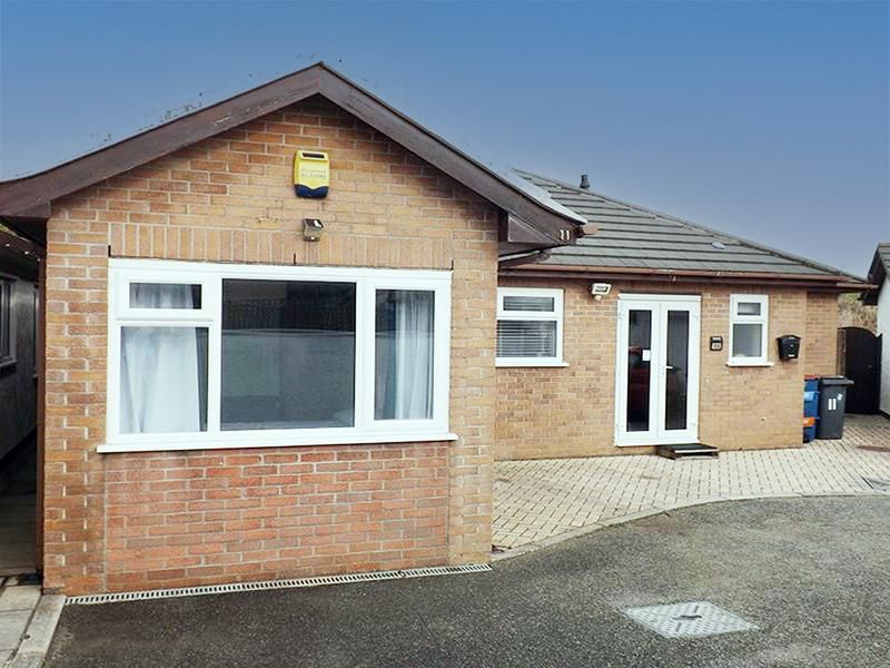 Property photo 1 of 14 11 Isallt