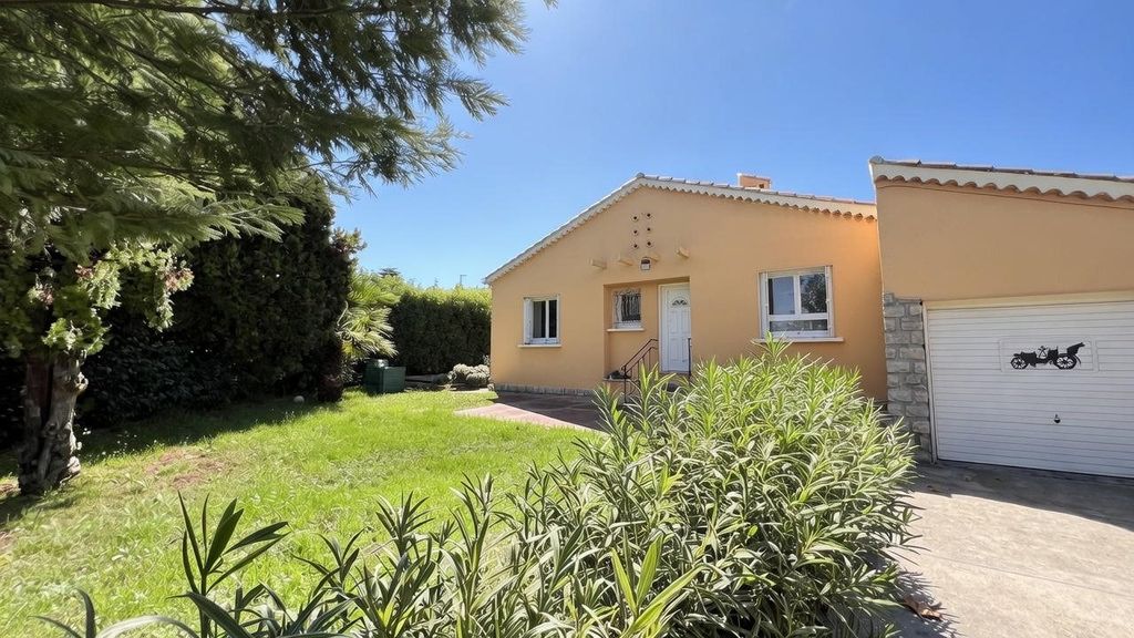 Property photo 1 of 8 Six Fours Les Plages House, 4 Rooms, 83 m2