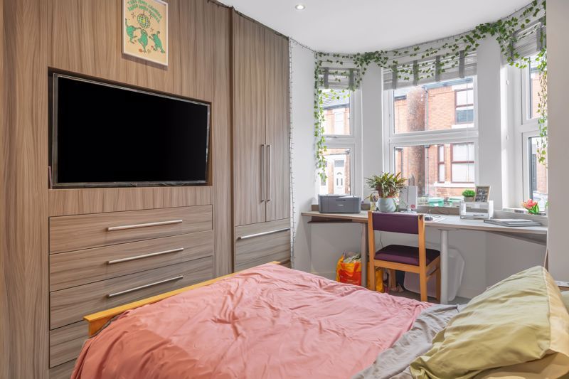 Property photo 2 of 11 Photo 9