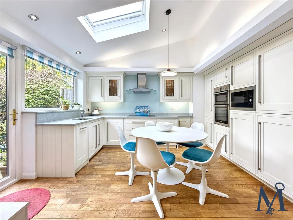 Property photo 3 of 31 Kitchen/ Diner