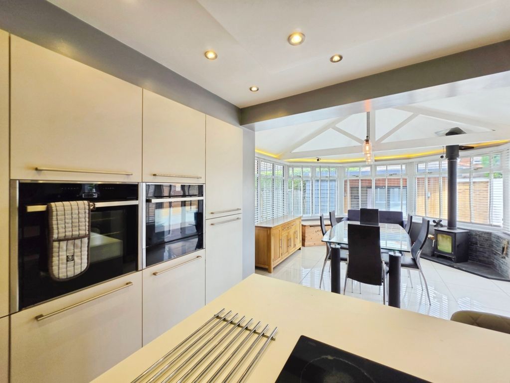 Property photo 3 of 46 Pbox-Img.Jpg