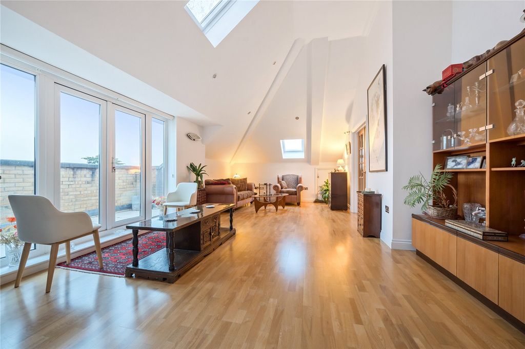 Property photo 3 of 31 Picture No. 20