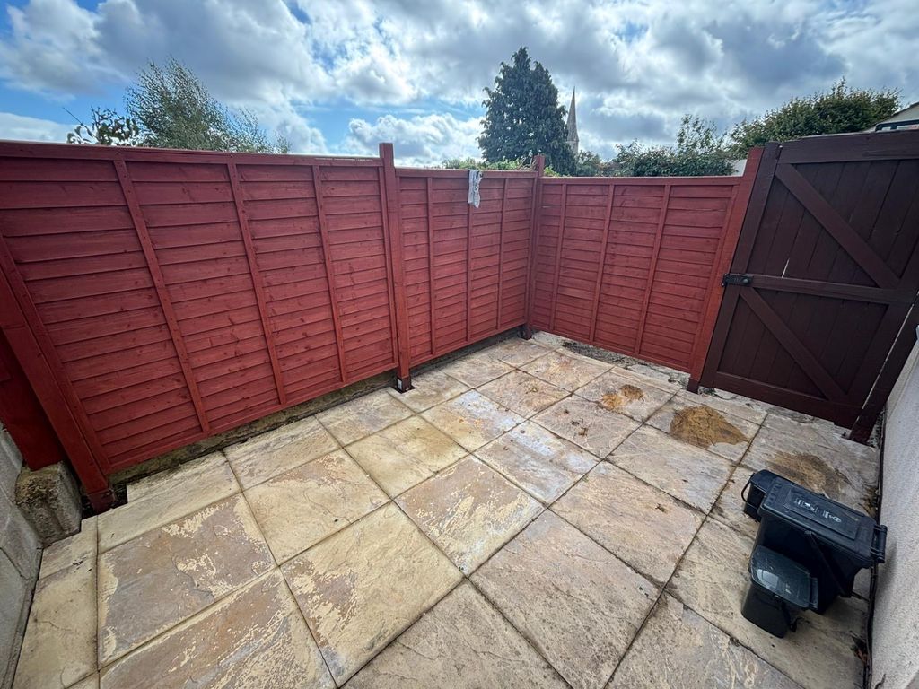 Property photo 1 of 4 Garden