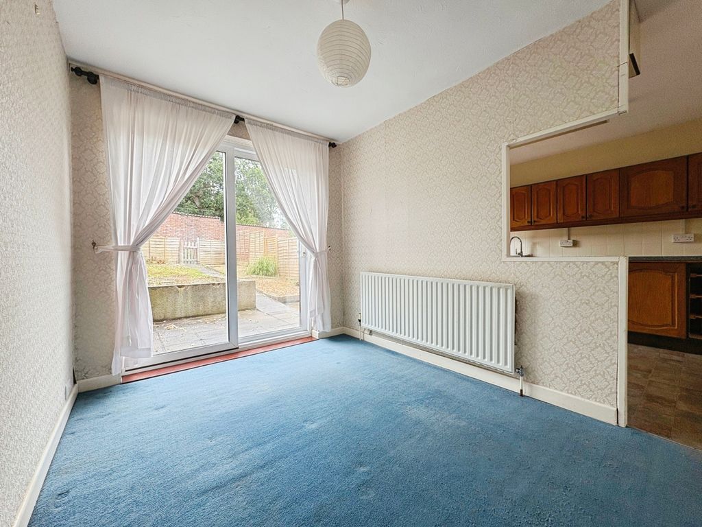 Property photo 3 of 18 Dining Room
