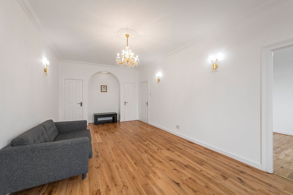 Property photo 2 of 11 Picture No. 20