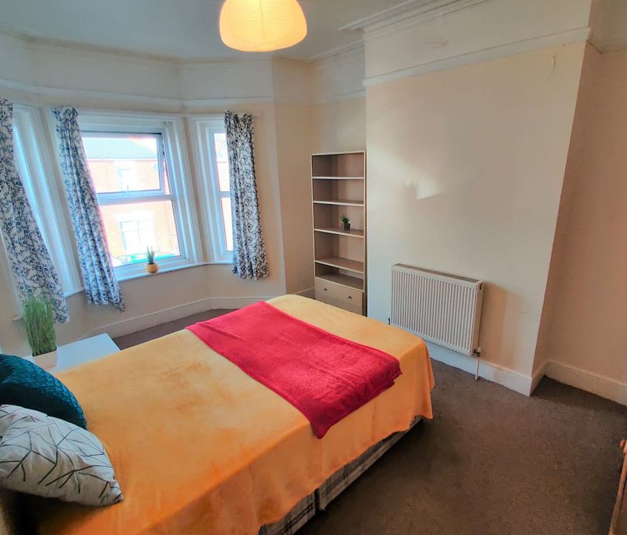 Property photo 2 of 19