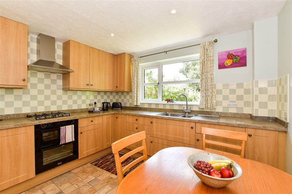 Property photo 3 of 13 Kitchen