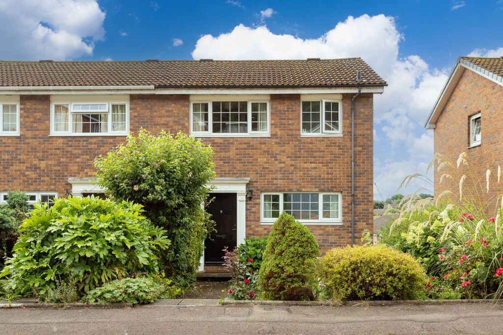 Property photo 1 of 22