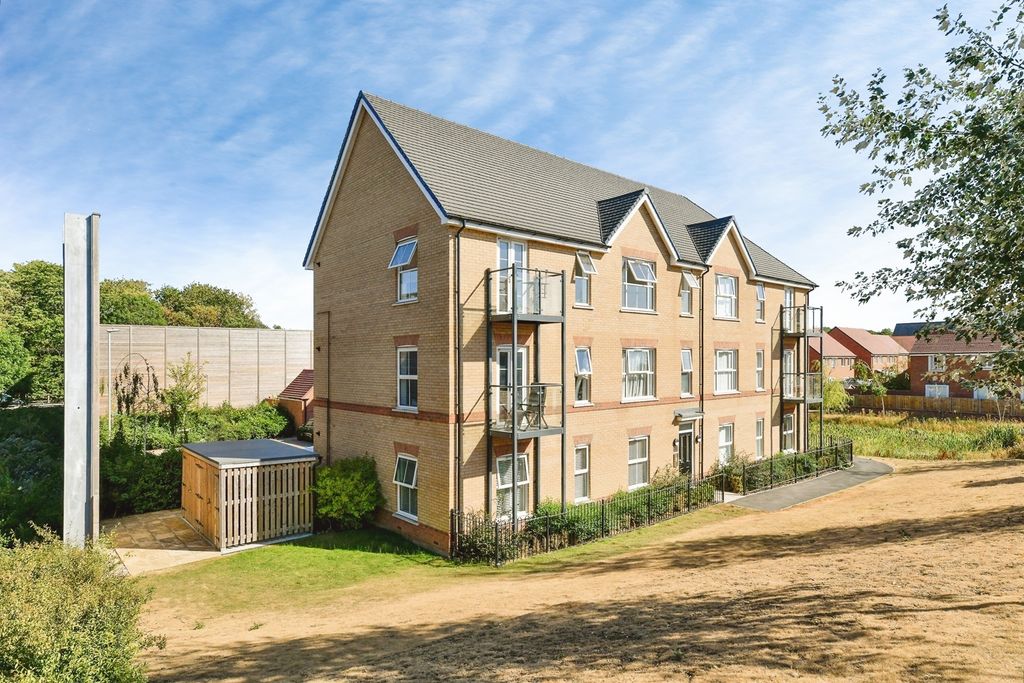 Property photo 1 of 17 Pbox-Img.Jpg