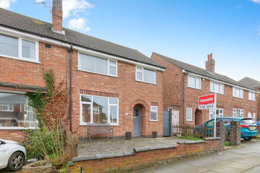 Property photo 1 of 18