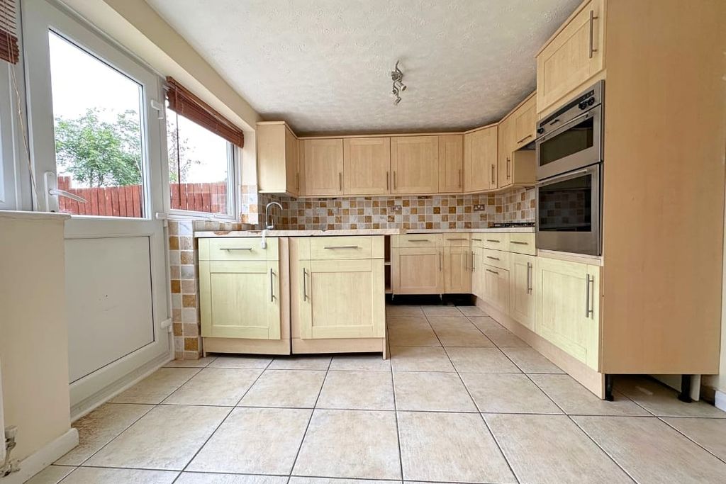 Additional image 6 of 4 bed semi-detached house for saleManning Road, Moulton, Northampton NN3