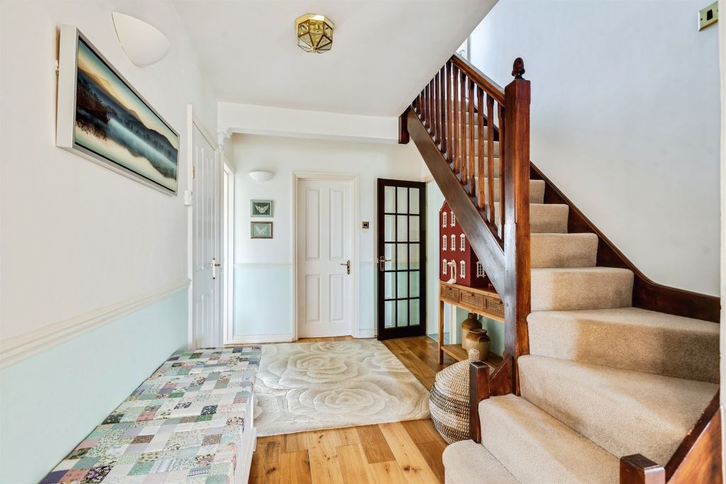 Property photo 2 of 22