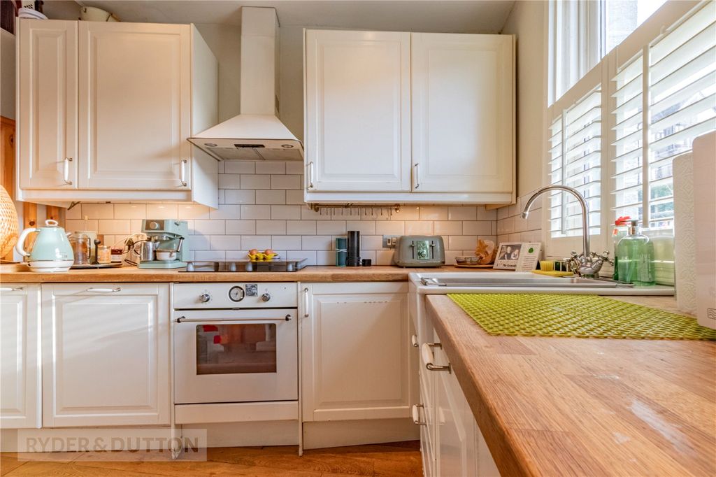 Property photo 3 of 23 Kitchen Diner